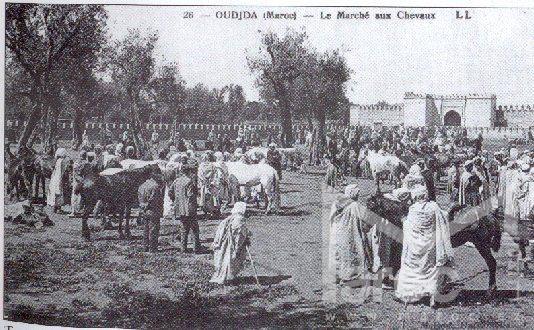 ساحة باب سيدي عبد الوهاب سنة 1907